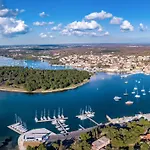 Charming Donatella With Private Pool In Pula *