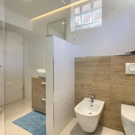 فيلة Charming Donatella With Private Pool In Pula *