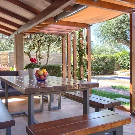 Charming Donatella With Private Pool In Pula Villa *