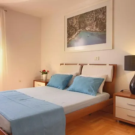 Villa Charming Donatella With Private Pool In Pula Sisan
