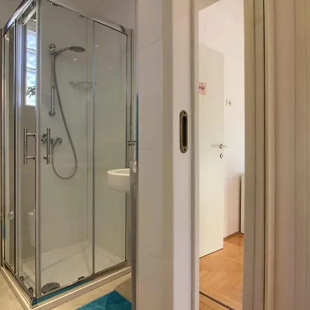 Charming Donatella With Private Pool In Pula Villa