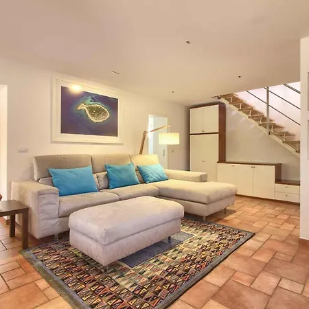 Charming Donatella With Private Pool In Pula * Sisan