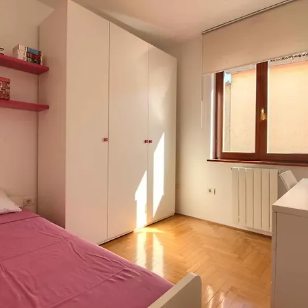 Charming Donatella With Private Pool In Pula *