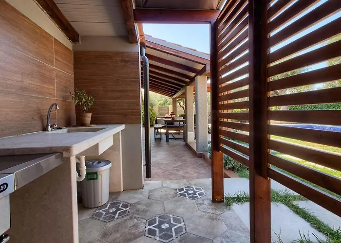 Charming Donatella With Private Pool In Pula 빌라 Šišan